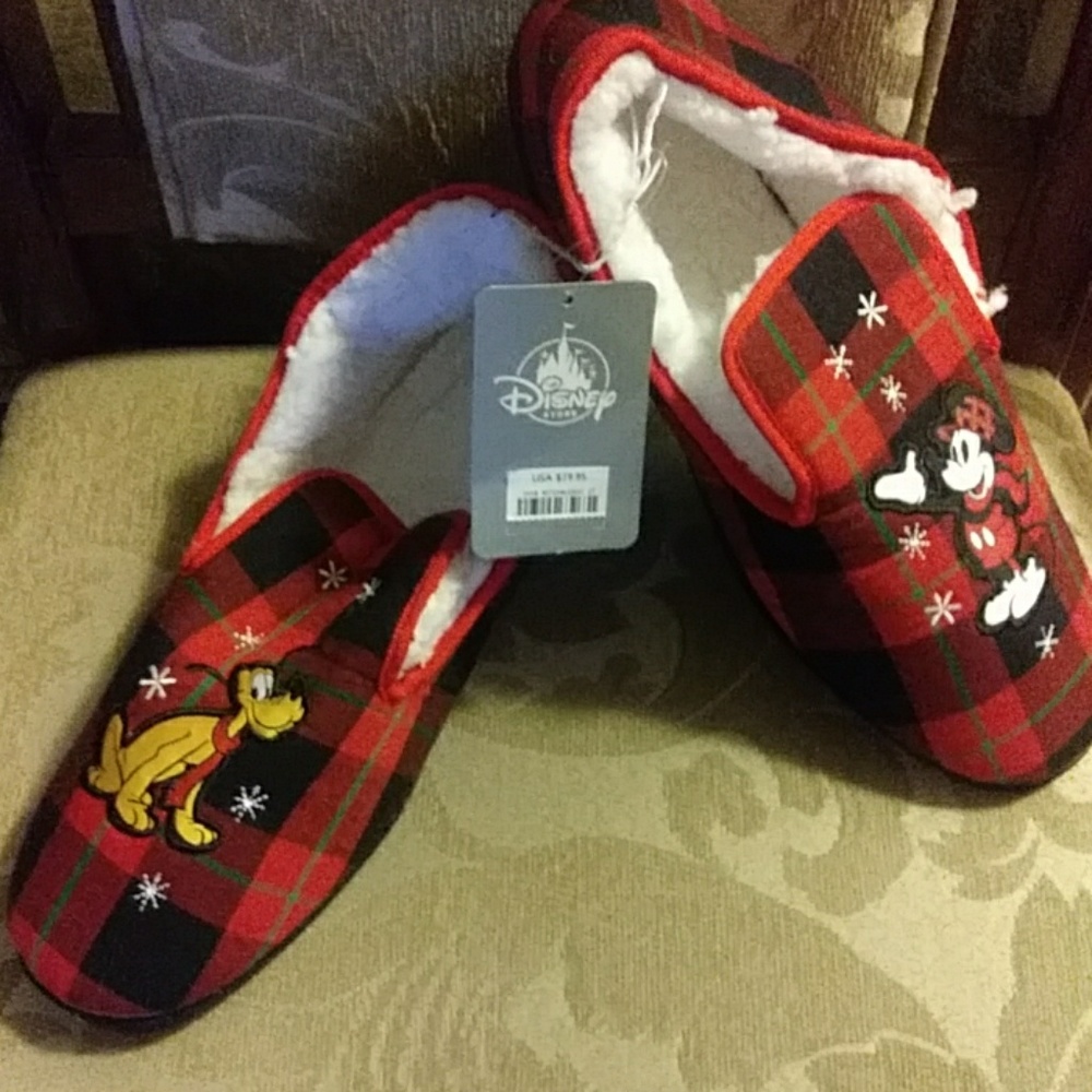 Disney Men's slippers